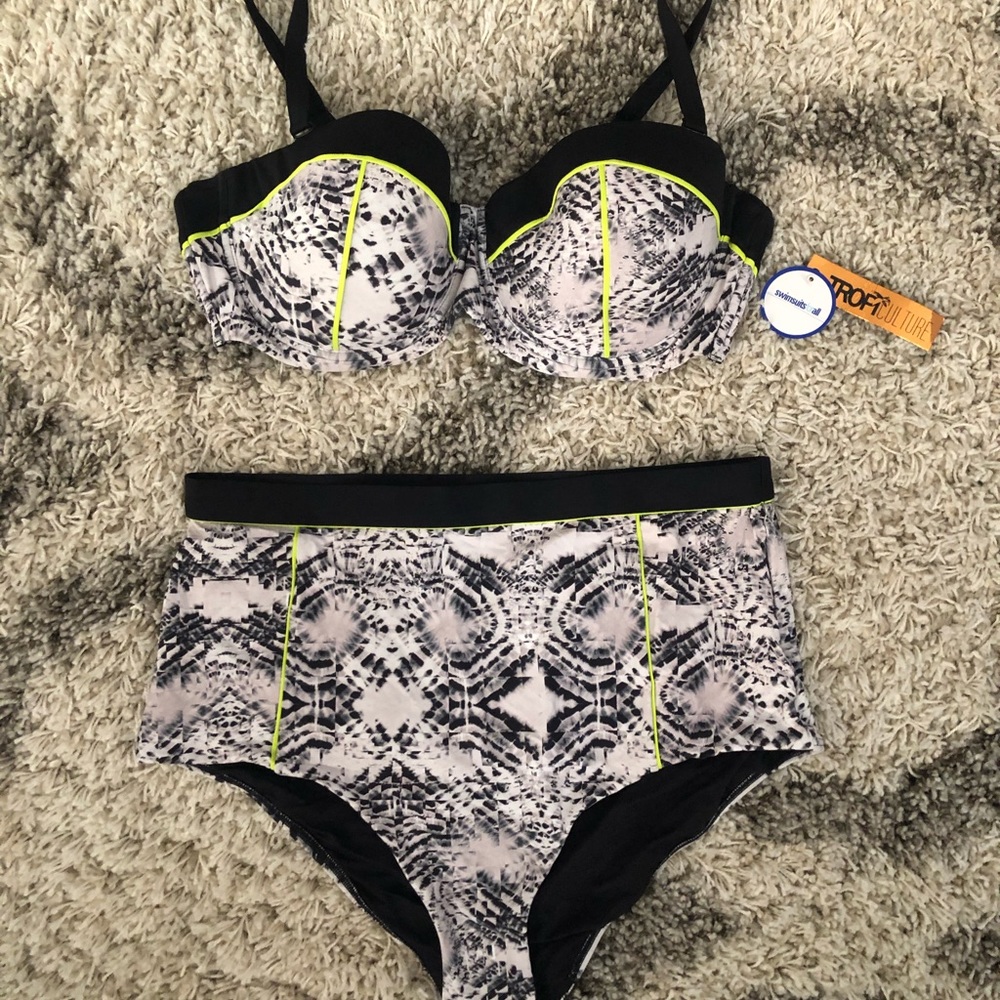 NWT Swimsuits for all two piece